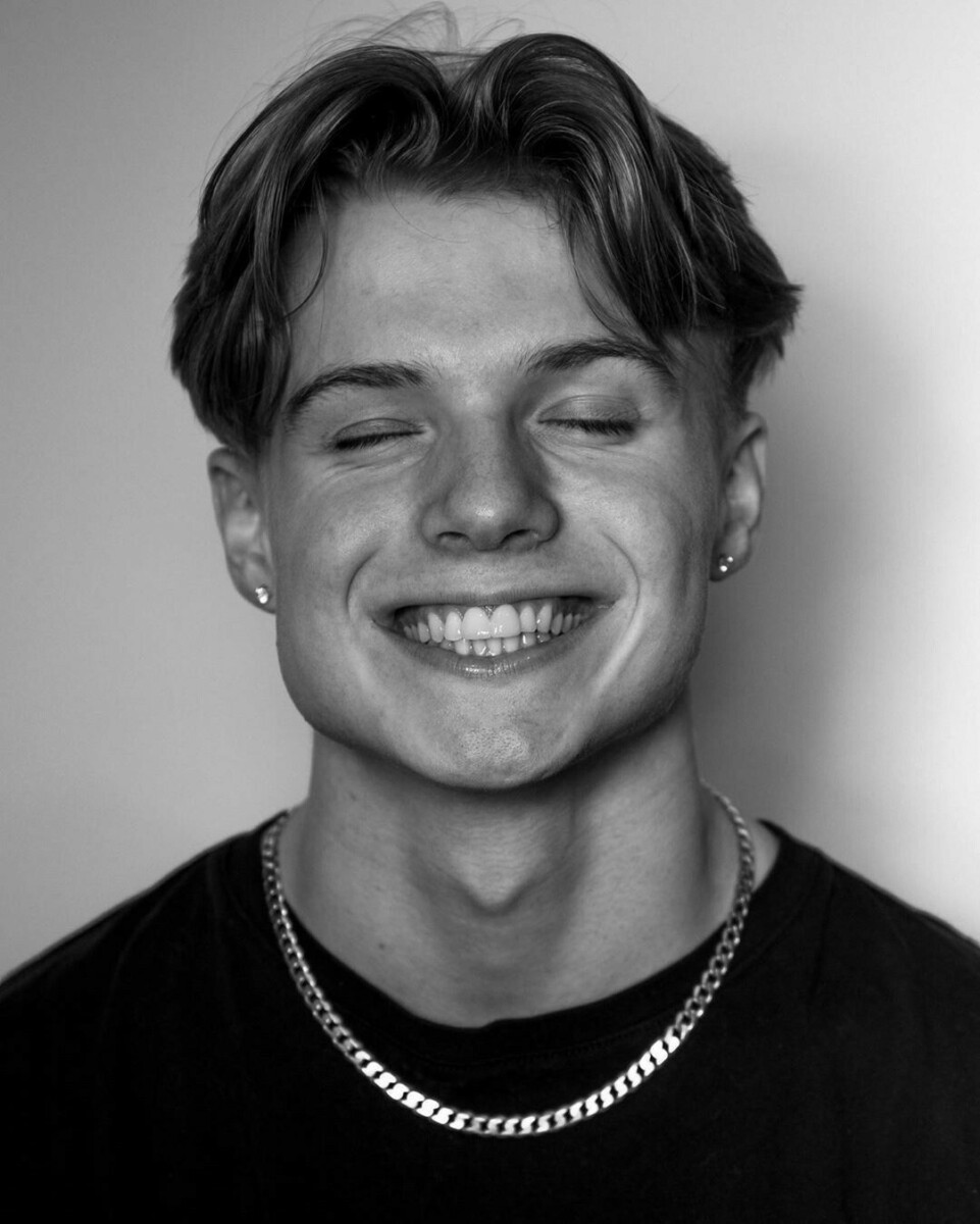 Coiffure séparation homme