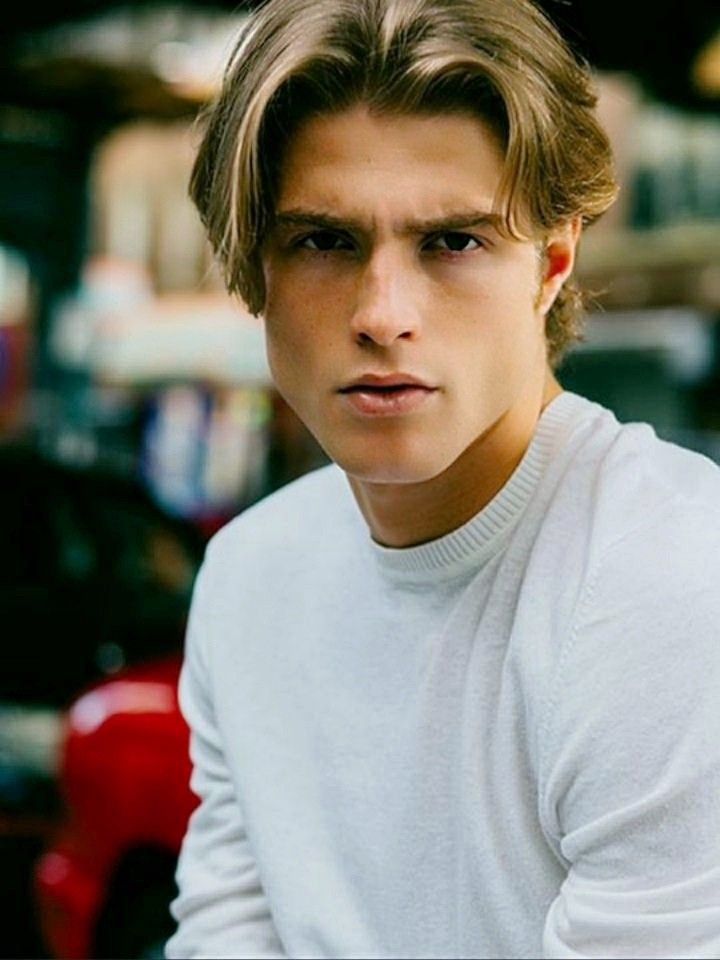 Raie au milieu homme