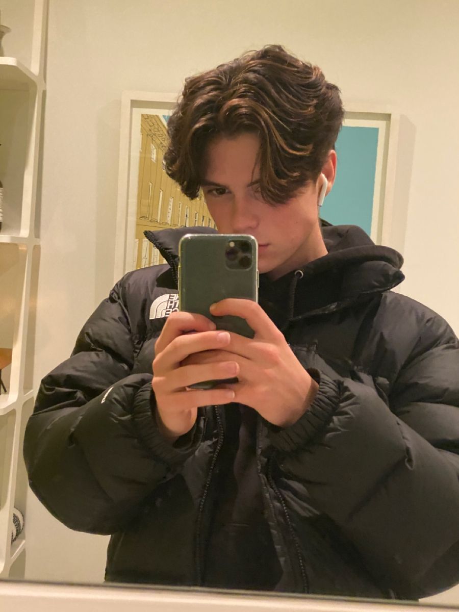 Raie au milieu homme