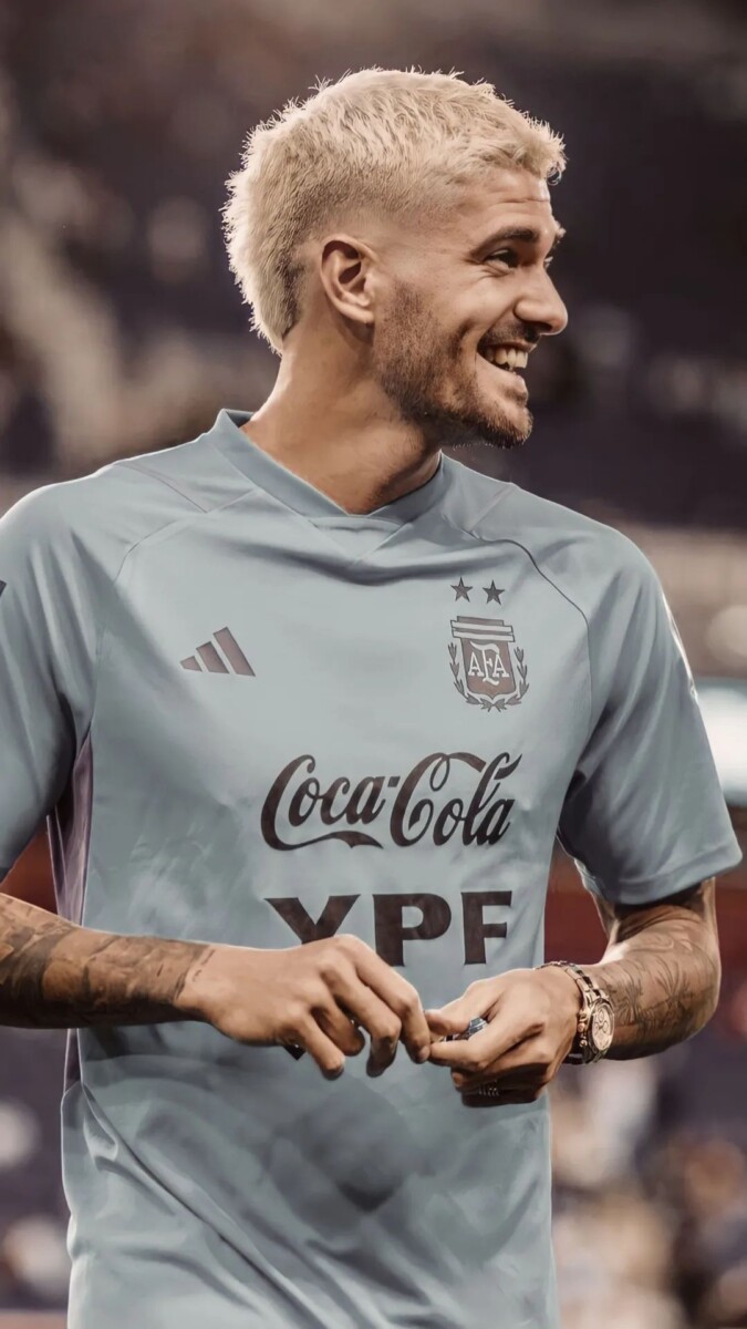 Coupe de cheveux footballeur 2025