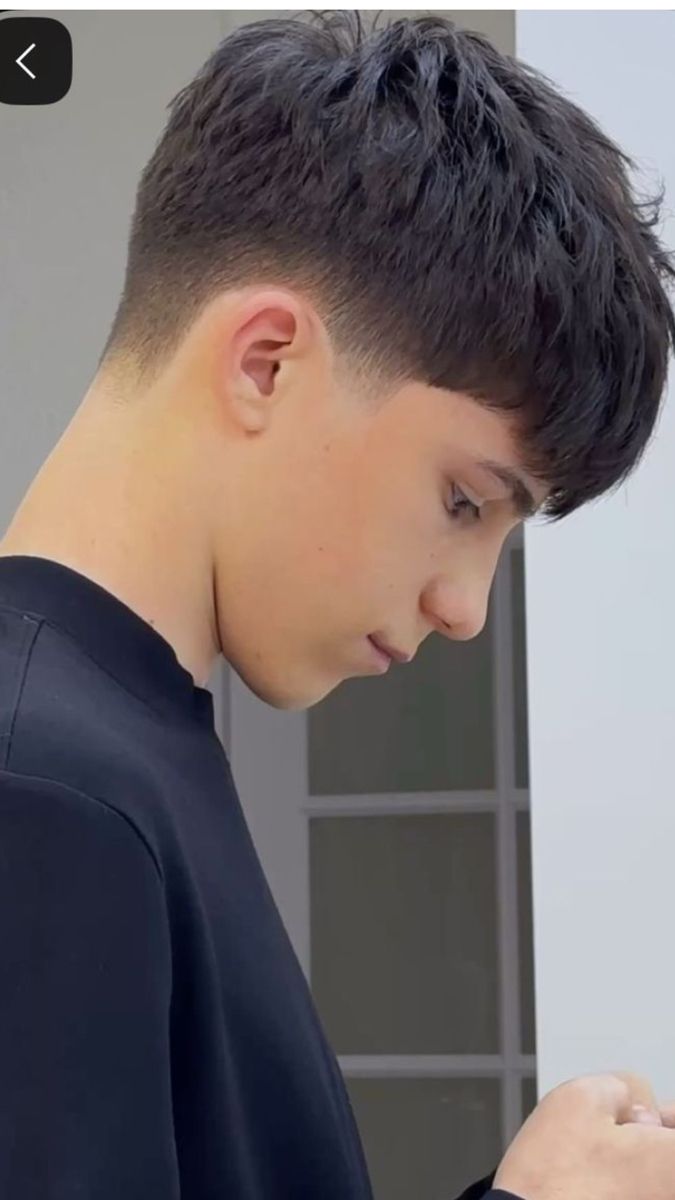 Style cheveux lisses homme