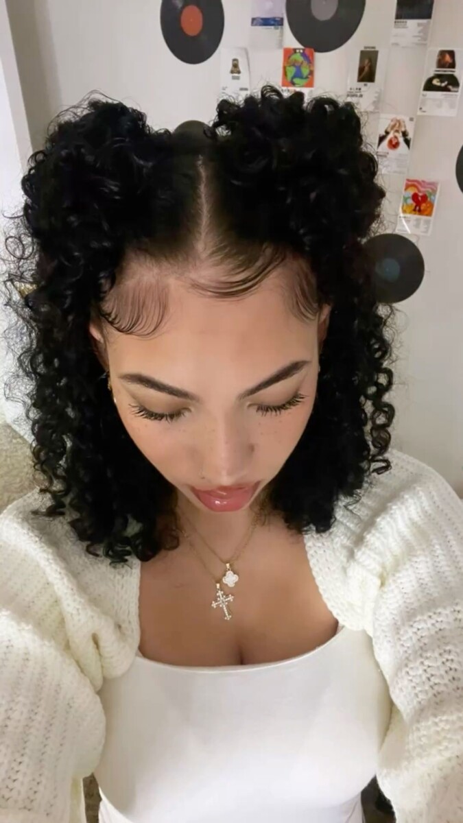 coiffure courte bouclée tendance
