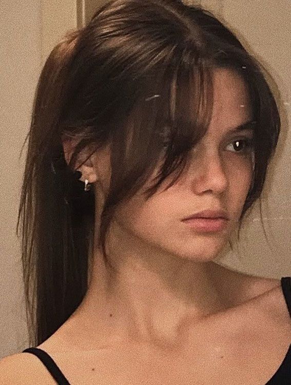 Coiffure tendance frange rideau