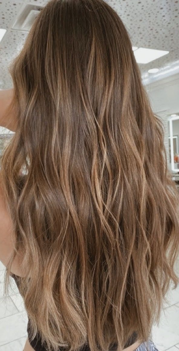 Look lumineux cheveux lisses