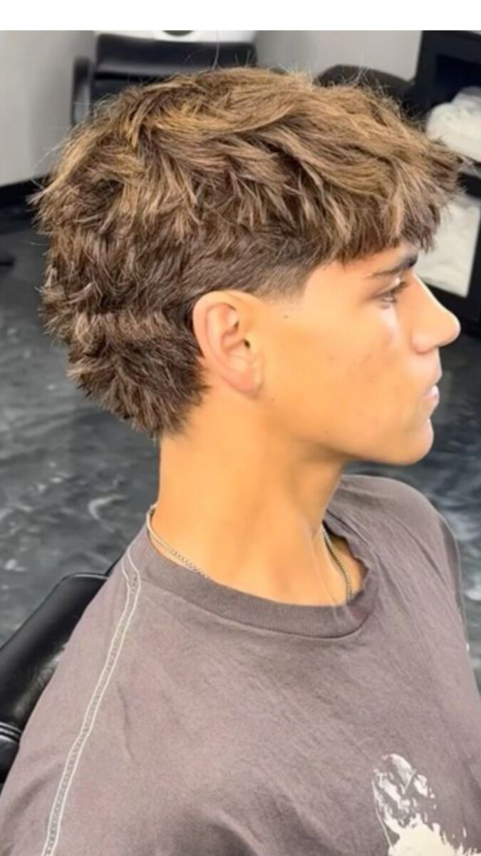 Style coupe garçon mi-long