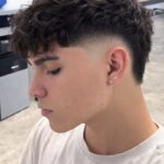 Style naturel cheveux frisés