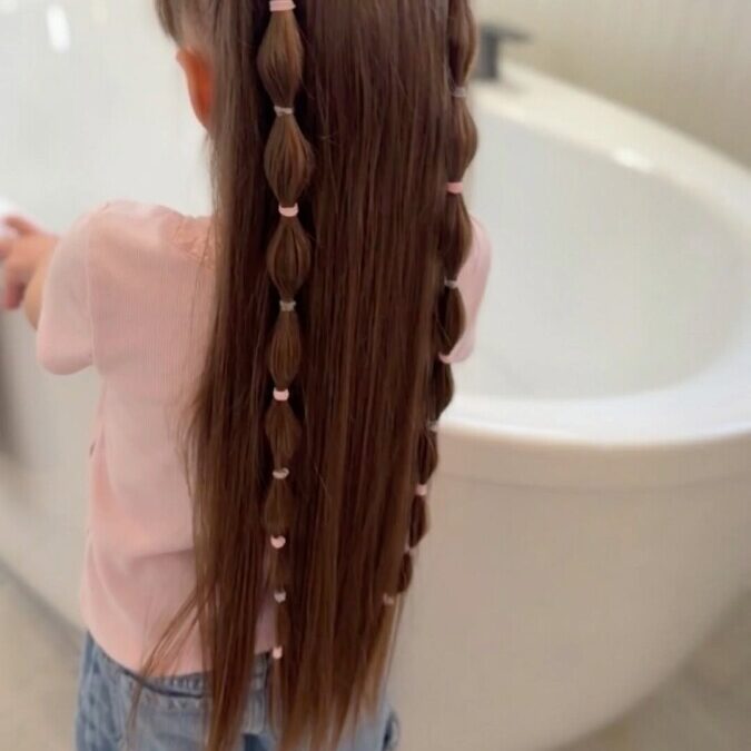 Coiffure petite fille simple et rapide : 15 idées en moins de 5 minutes