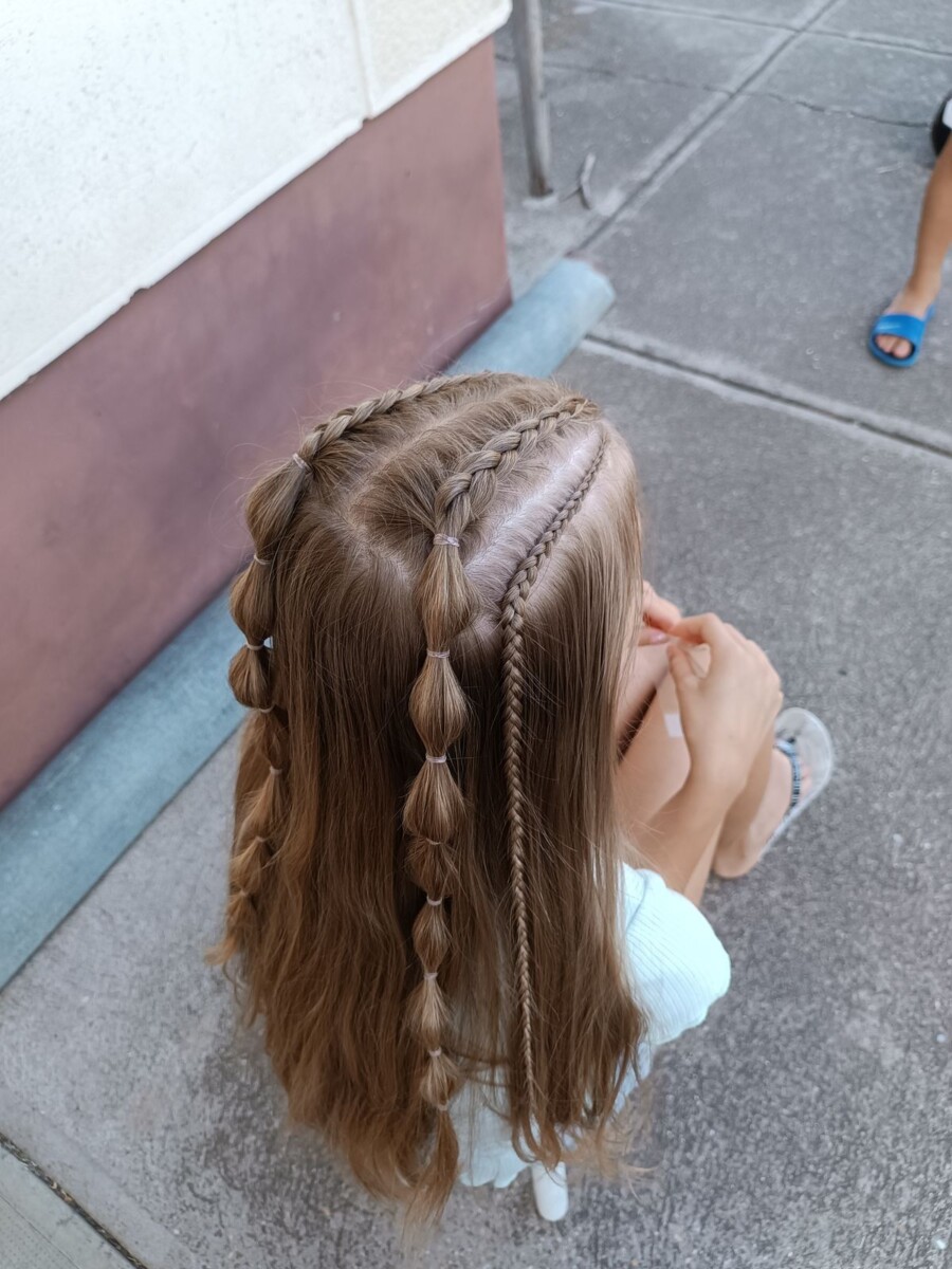attacher cheveux fins fille