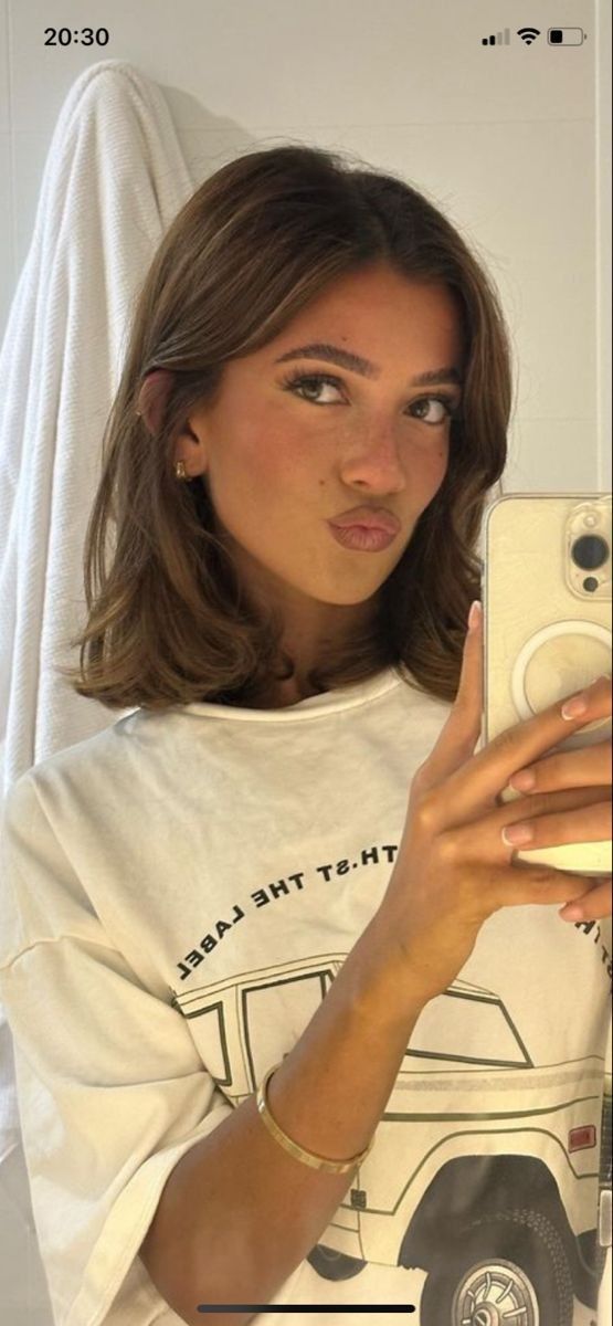 Coupe carré fille tendance