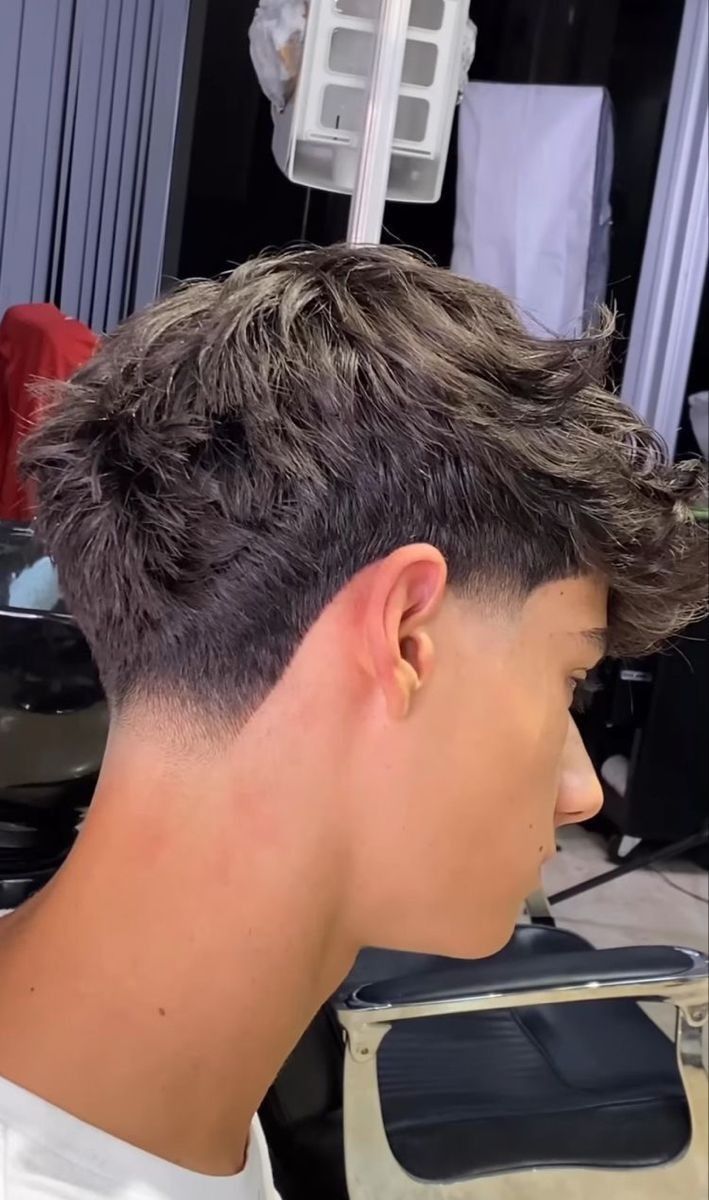 Fondu net sur cheveux lisses