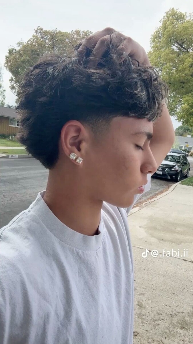 Taper élégant cheveux lisses