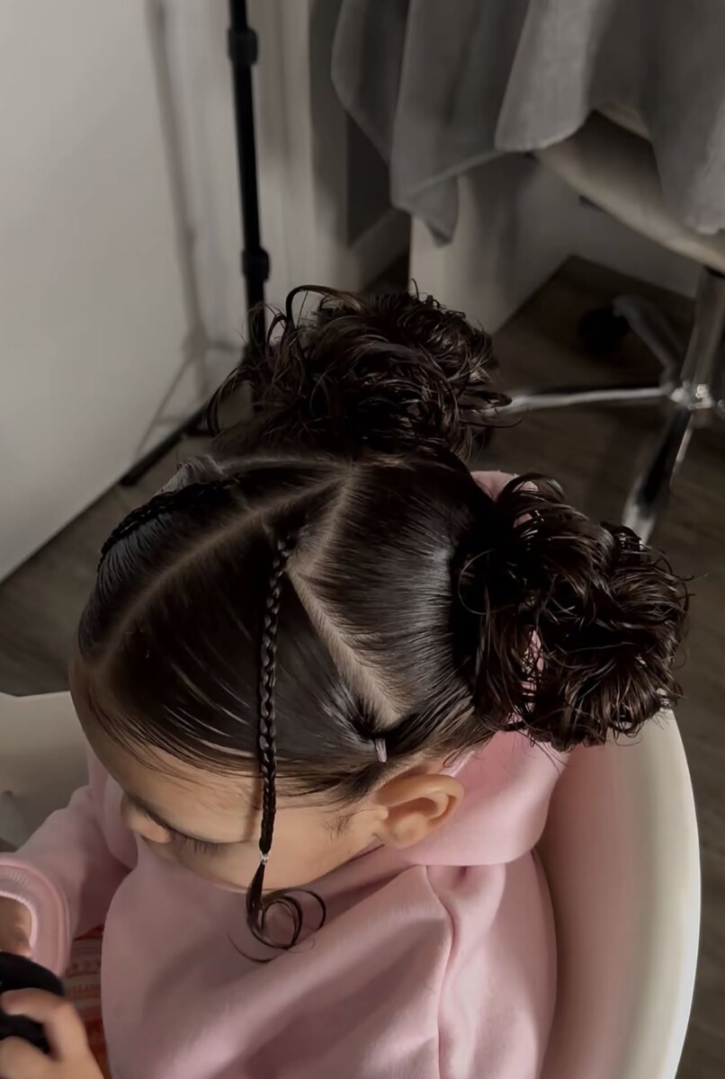coiffure enfant cheveux courts