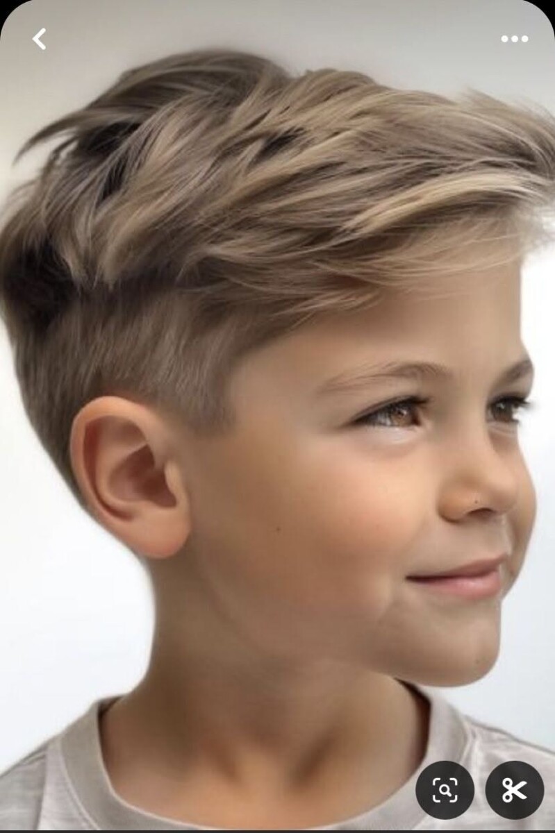 Coupe enfant garçon moderne