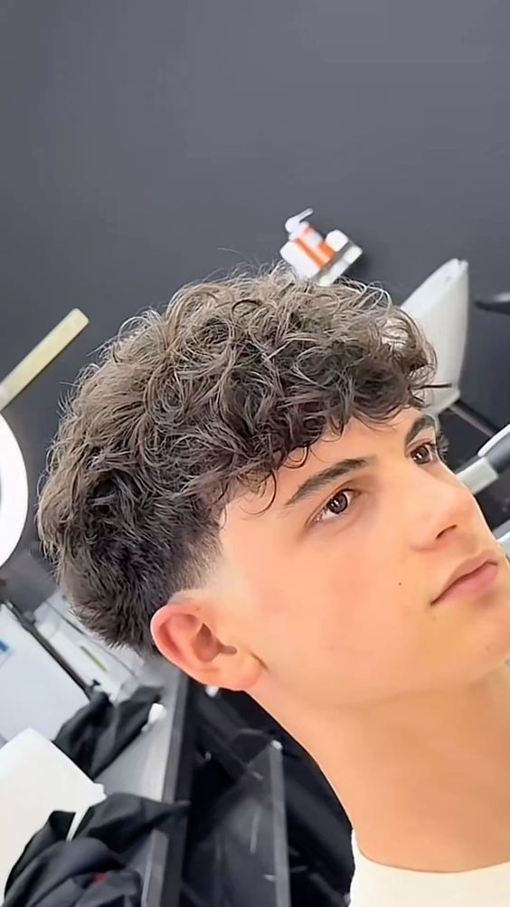 Coupe ondulée chic homme