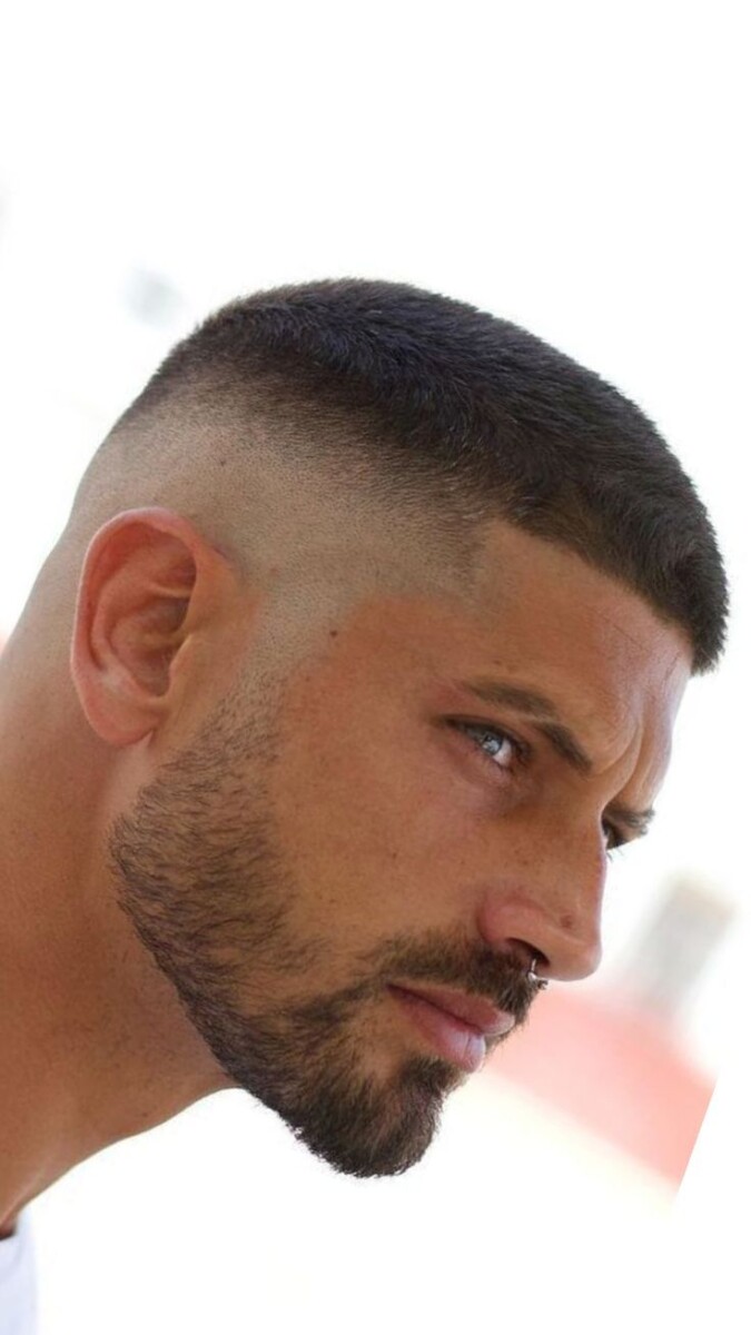 Tendance coupe militaire homme